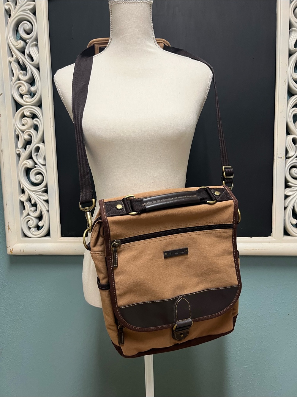 Eddie Bauer Vintage Canvas Messenger bag